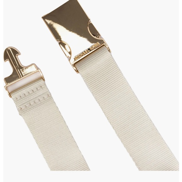 MICHAEL KORS| Faux Leather Belt Bag - Picture 3 of 11